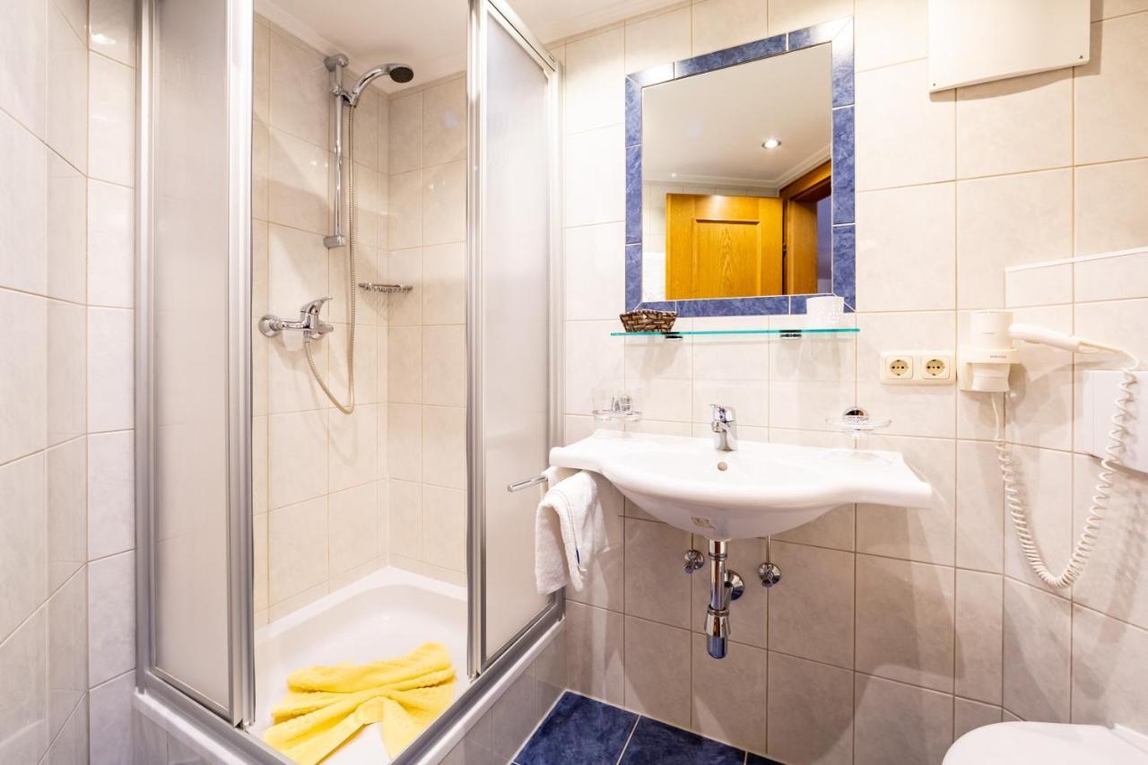Hotel Garni Tyola Ишгль Экстерьер фото